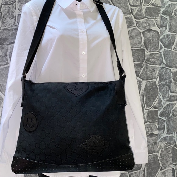 Gucci Black Patch GG Messenger Crossbody Bag - Picture 13 of 16